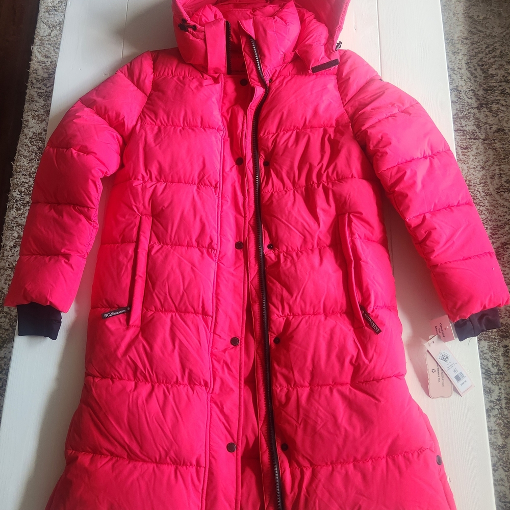 NWT BCBGeneration Pink Puffer Jacket with Quilted Design